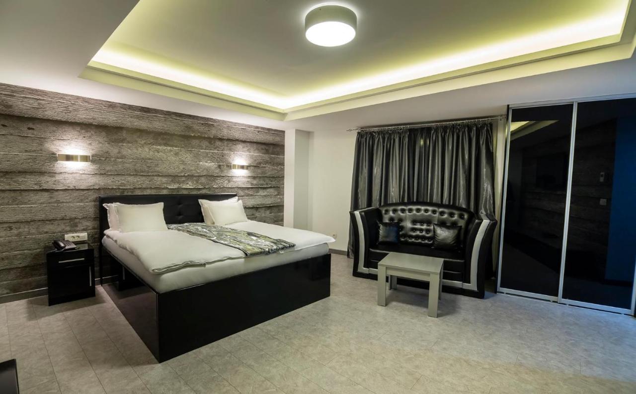 Mr.I Boutique Hotel & Bar Охрид Екстериор снимка