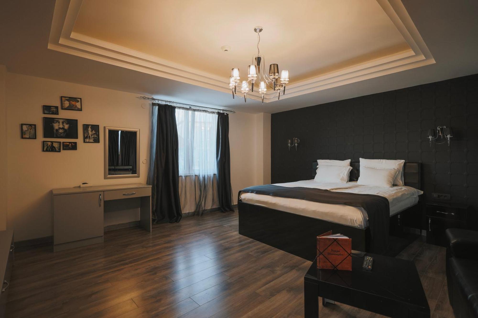 Mr.I Boutique Hotel & Bar Охрид Екстериор снимка