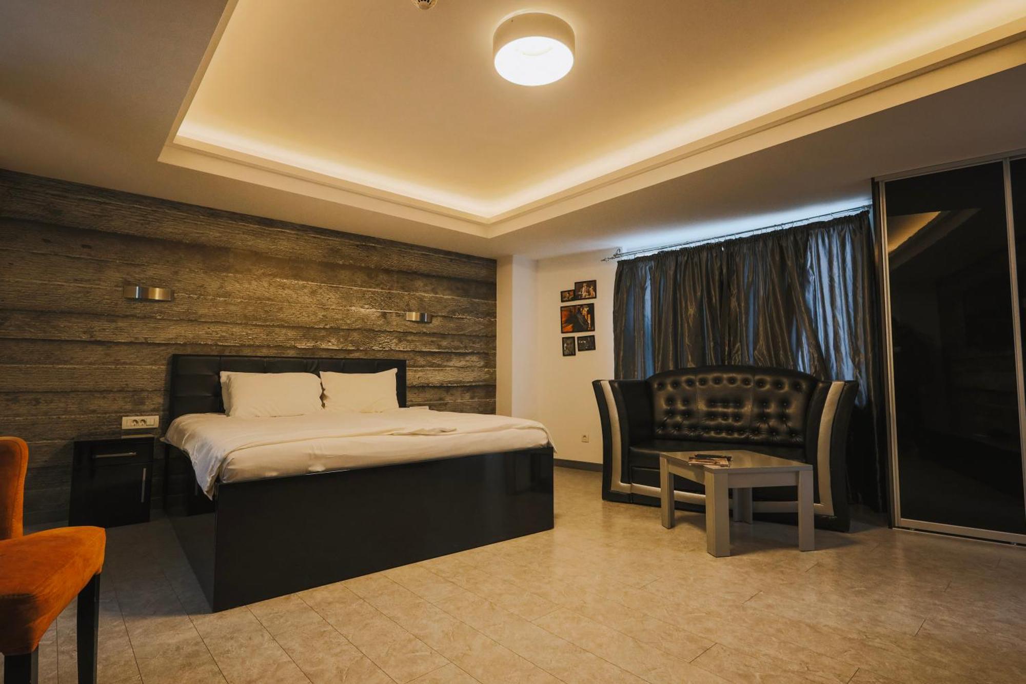 Mr.I Boutique Hotel & Bar Охрид Екстериор снимка