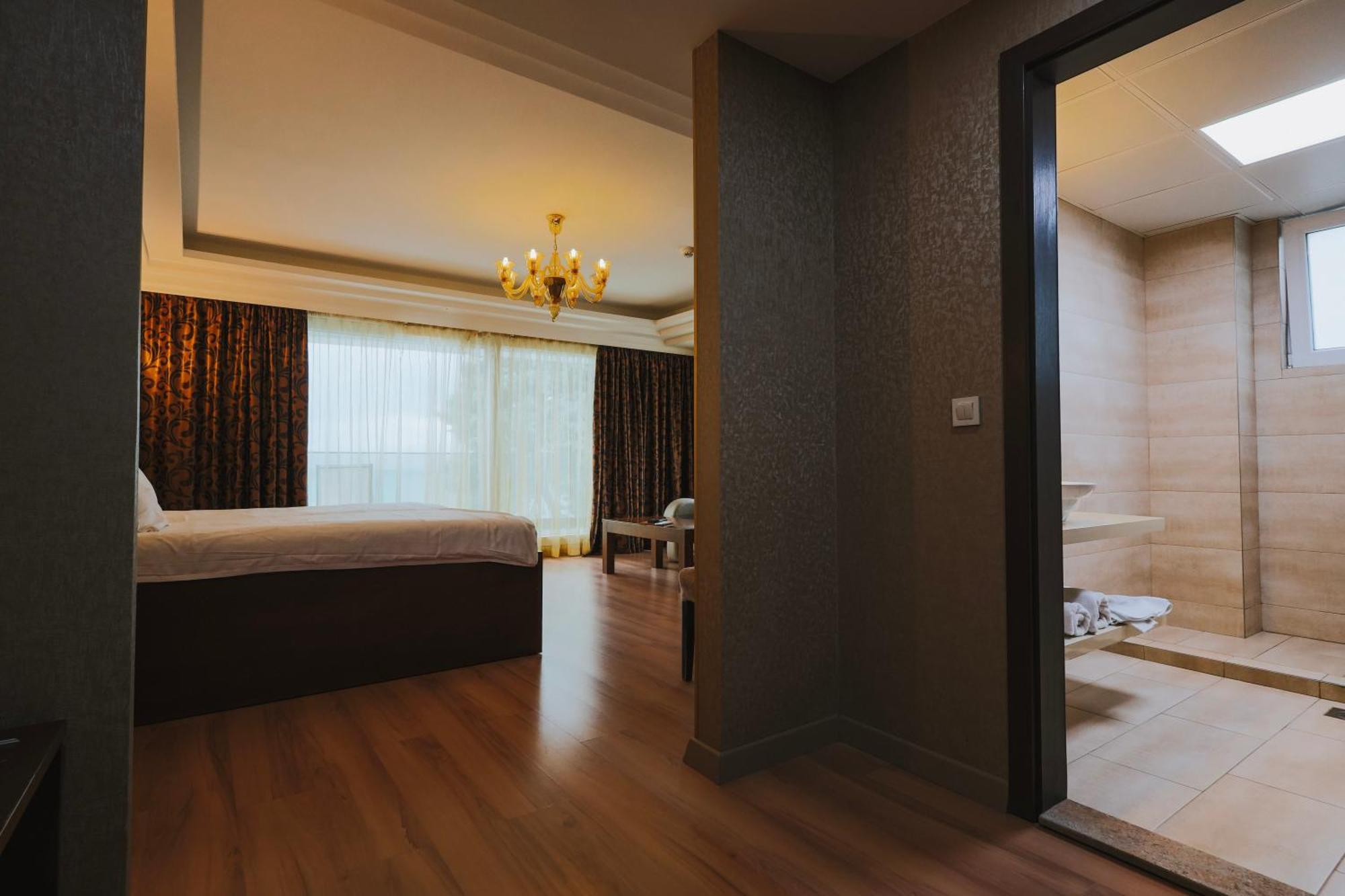 Mr.I Boutique Hotel & Bar Охрид Екстериор снимка